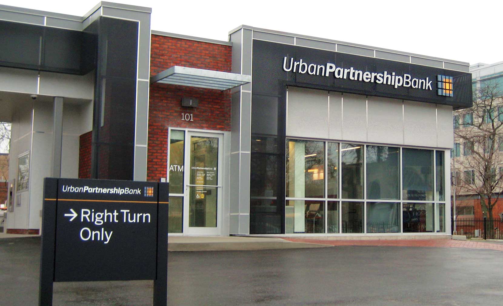 urban-partnership-bank_sign_bronzeville.jpg Art Direction by: Bart Crosby, Crosby Associates